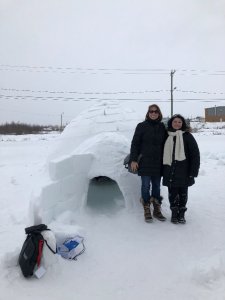 Participation de la professeure et biochimiste Isabel Desgagné-Penix à l'Expo-sciences autochtone Québec 2019, à Kuujjuaq au Nunavik.