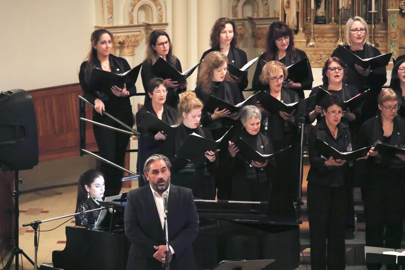 Le ténor Marc Hervieux en spectacle avec l'Ensemble vocal de l'UQTR