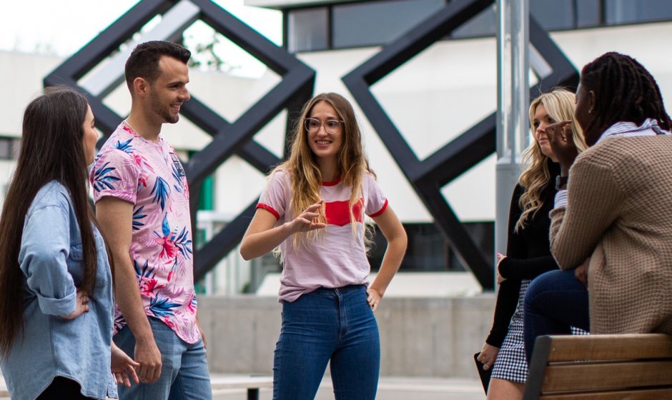 etudiants-uqtr-cubes-campus