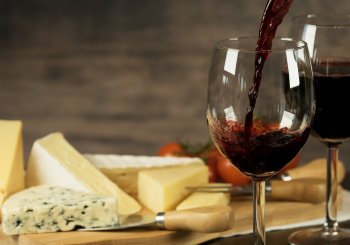 L'histoire marketing derrière votre prochain «vin et fromages»