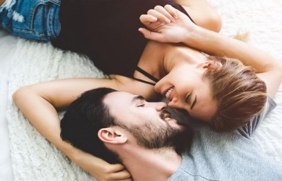 Comment les perceptions et attitudes sont associées au bien-être sexuel et conjugal des couples