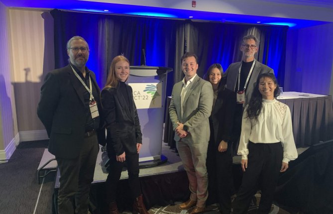 Quatre étudiants de l'UQTR impressionnent lors du congrès de l’Association canadienne de chiropratique