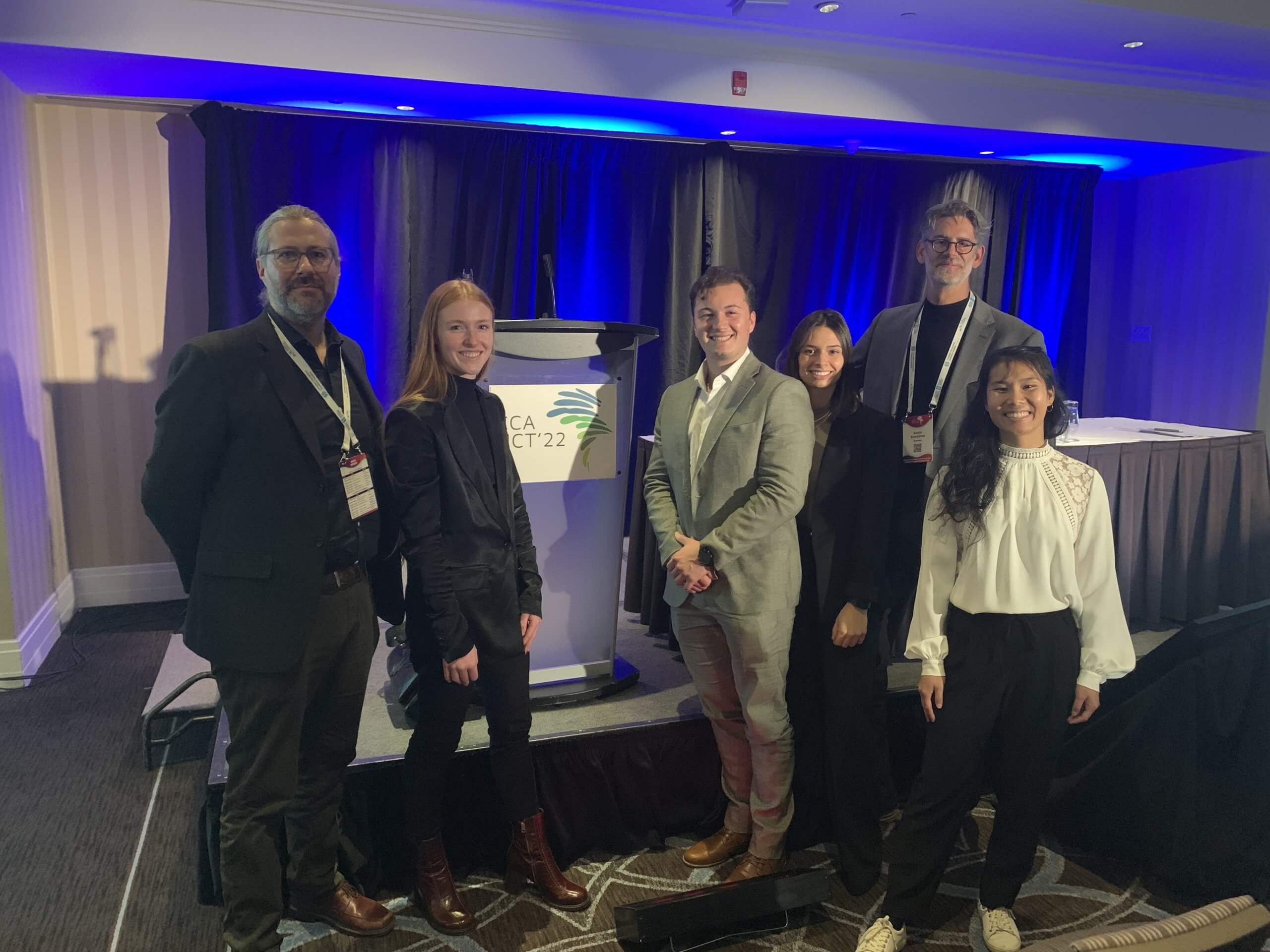 Quatre étudiants de l’UQTR impressionnent lors du congrès de l’Association canadienne de chiropratique