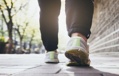 Étude des effets à court terme d’un programme de réadaptation spécifique combinant éducation et exercices sur la capacité de marche des patients ayant une sténose spinale lombaire avec claudication neurogène