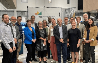 Les membres de la Commission de l’enseignement et de la recherche de l’Université du Québec visitent le CNIMI