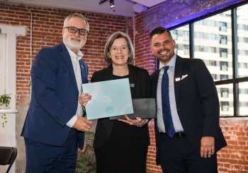 L’orthophoniste Annie Bertrand, ancienne chargée de cours à l'UQTR, honorée par son ordre professionnel pour l’ensemble de sa carrière