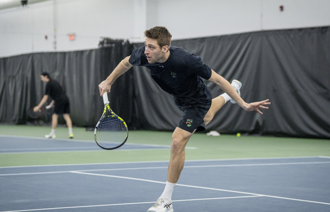 Jonathan Bédard, un pilier de l’équipe masculine de tennis des Patriotes