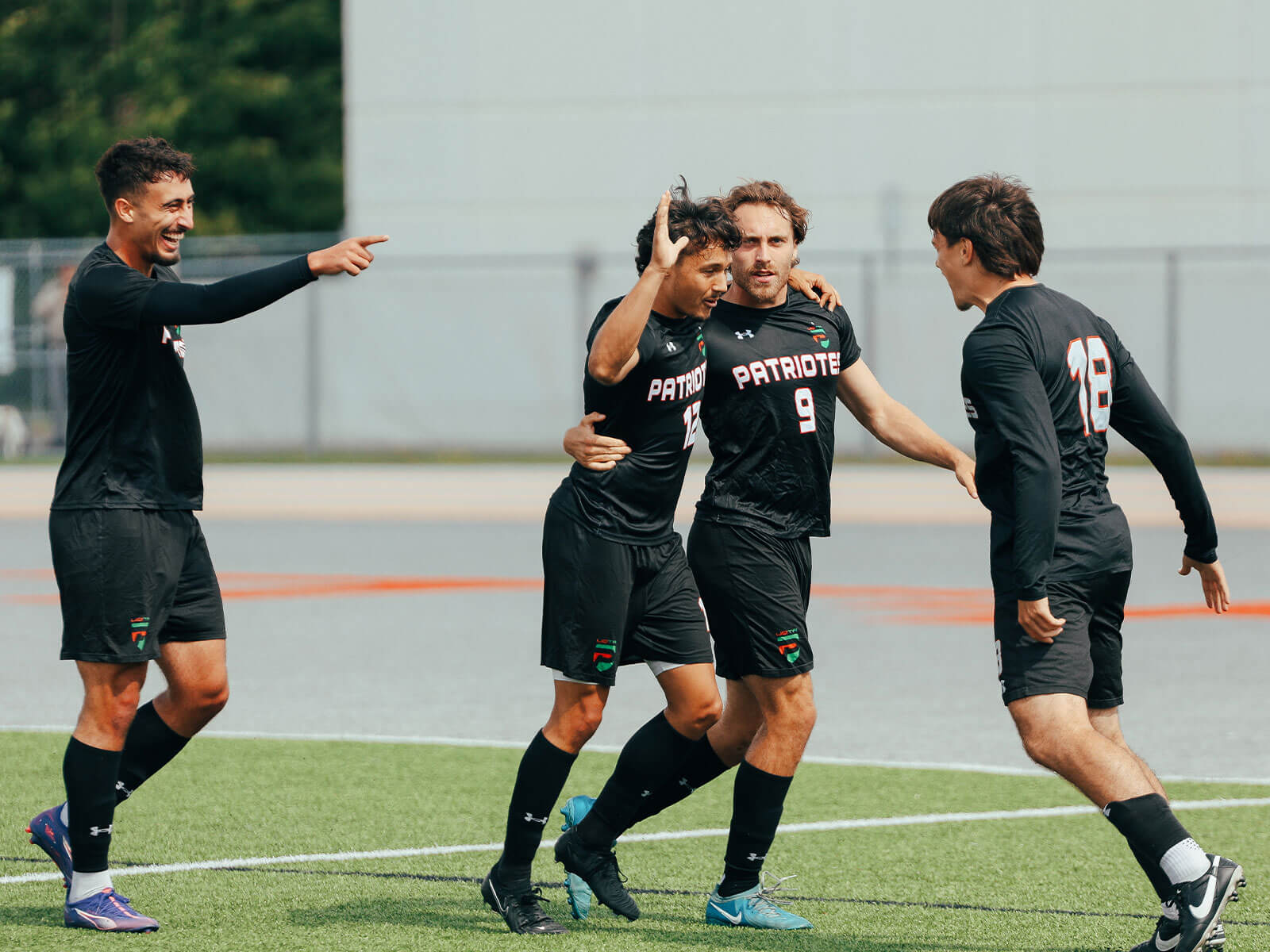 Entrée à domicile réussie pour la formation de Shany Black!