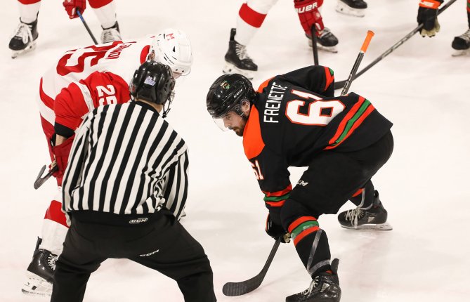 Une rencontre symbolique à Mashteuiatsh entre les Patriotes et les Redbirds