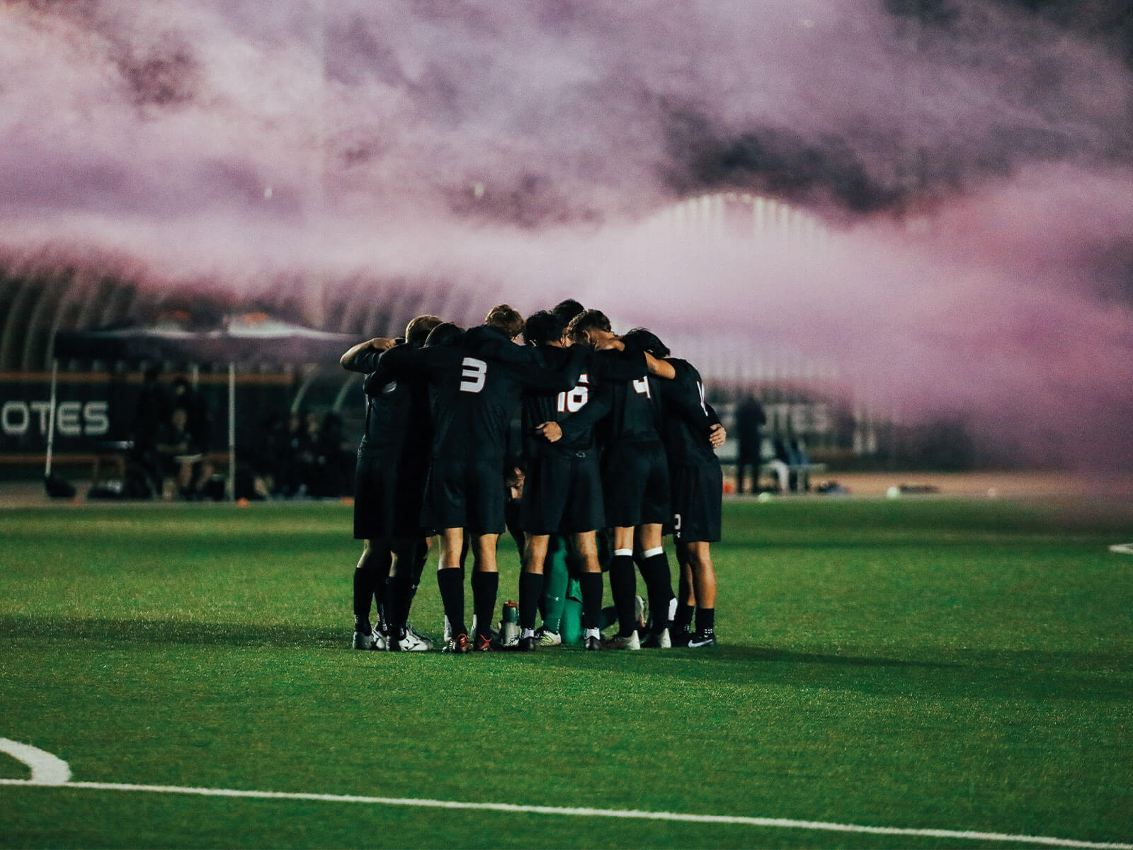 Direction le Championnat canadien pour les hommes de Shany Black!