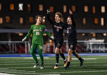 Direction la demi-finale nationale pour les Patriotes!