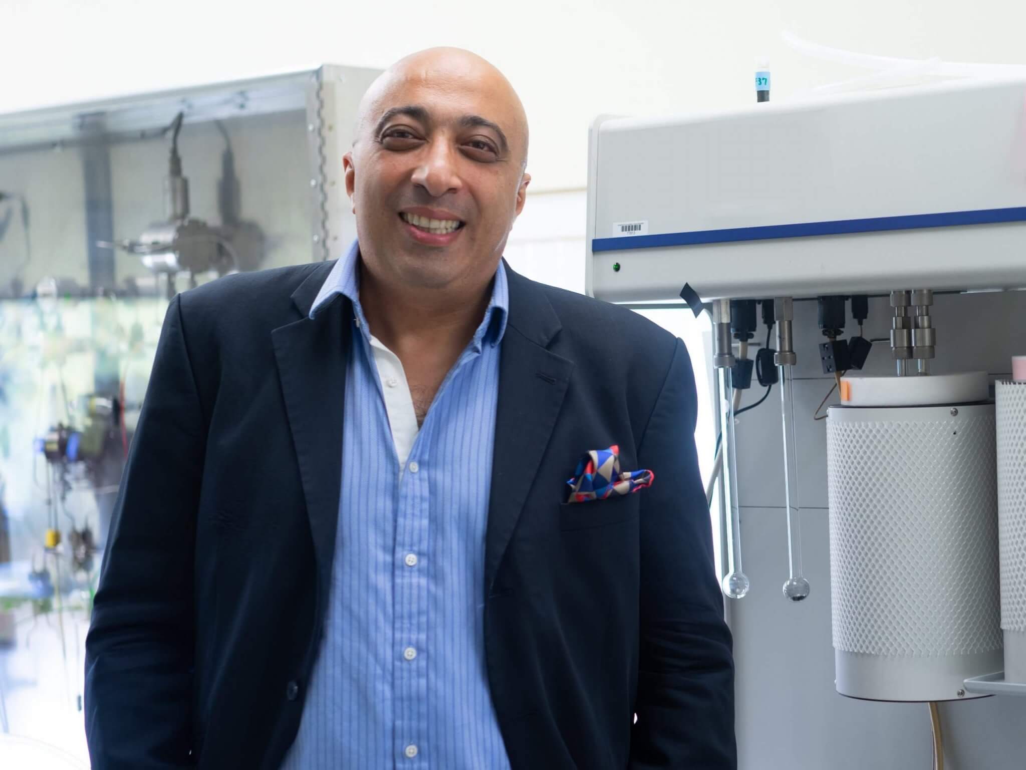 Les travaux sur l&rsquo;hydrogène propre du professeur Bruno Pollet retiennent l&rsquo;attention à la COP30