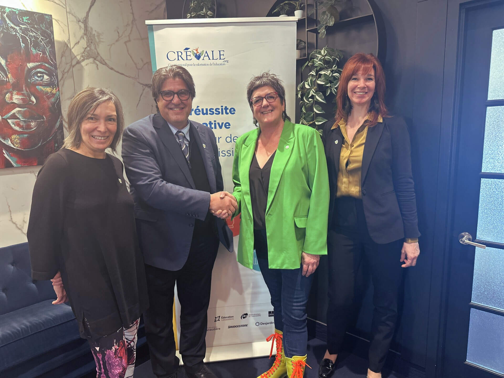 L’UQTR s’allie au CREVALE pour soutenir la réussite éducative dans Lanaudière