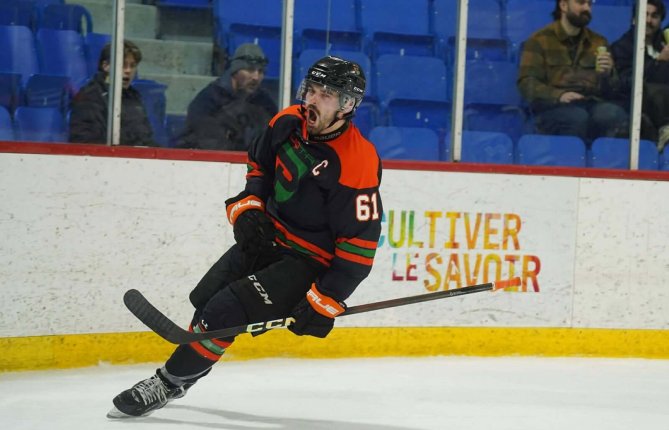 Les Patriotes l'emportent 6 à 3 face aux Gee-Gees de l'Université d'Ottawa!