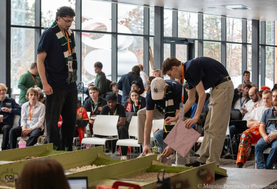 Le campus de l’Université du Québec à Trois-Rivières (UQTR) à Drummondville accueillait, pour la toute première fois, la Compétition québécoise d’ingénierie (CQI), un événement d’envergure qui a réuni 12 universités québécoises autour de défis techniques, scientifiques et communicationnels.