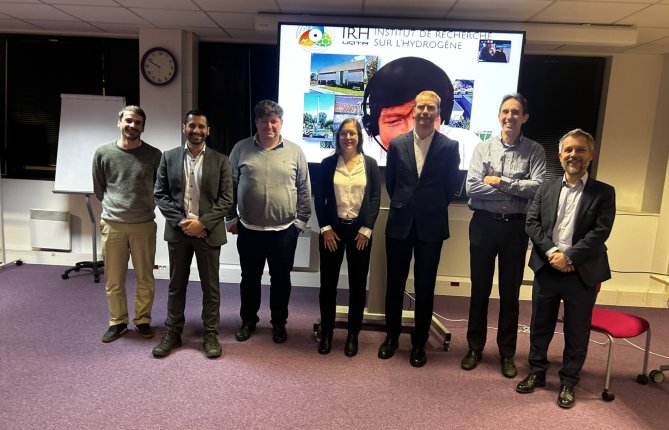 Simulation de l’absorption de l’hydrogène dans les composés intermétalliques