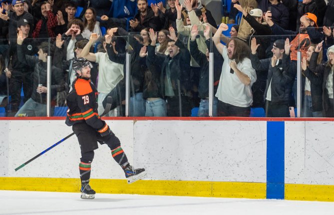 La première manche appartient aux Patriotes!