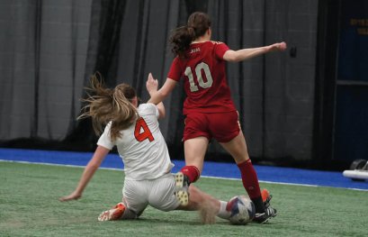 L'équipe féminine de soccer s'avoue vaincue en demi-finale