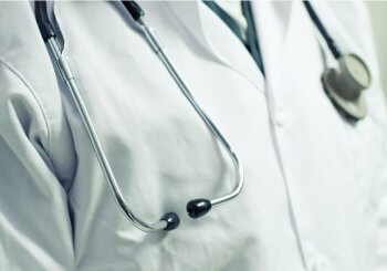 Appui de 2 M$ pour poursuivre la mise en œuvre du programme de médecine de l’UQ