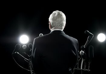 La confiance envers les géants technologiques et le milieu politique est au plus bas