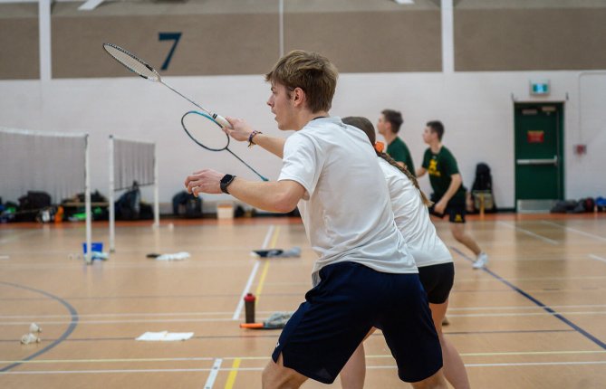 Badminton : une équipe en constante évolution!