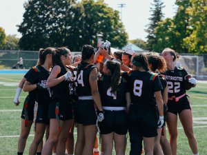Photo de l'équipe féminine de flag football des Patriotes.